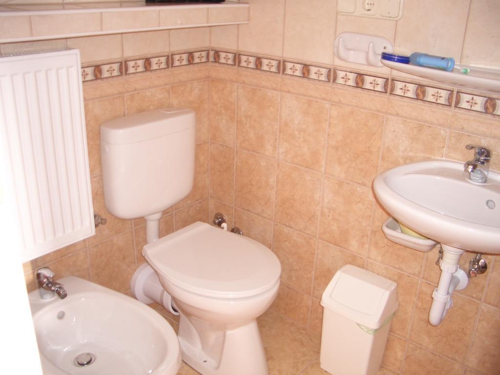Hegyi Villa Heviz Phòng bức ảnh